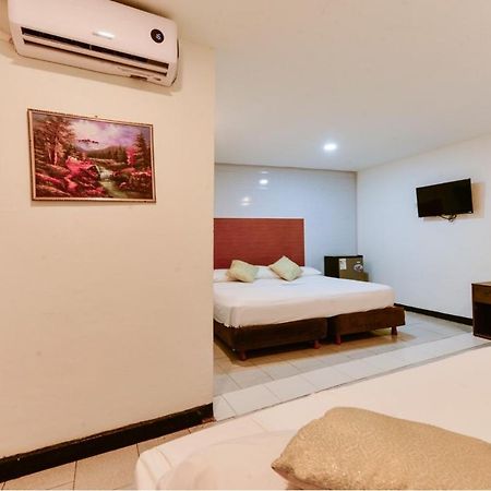 Hotel Continental Sai San Andrés Exteriör bild